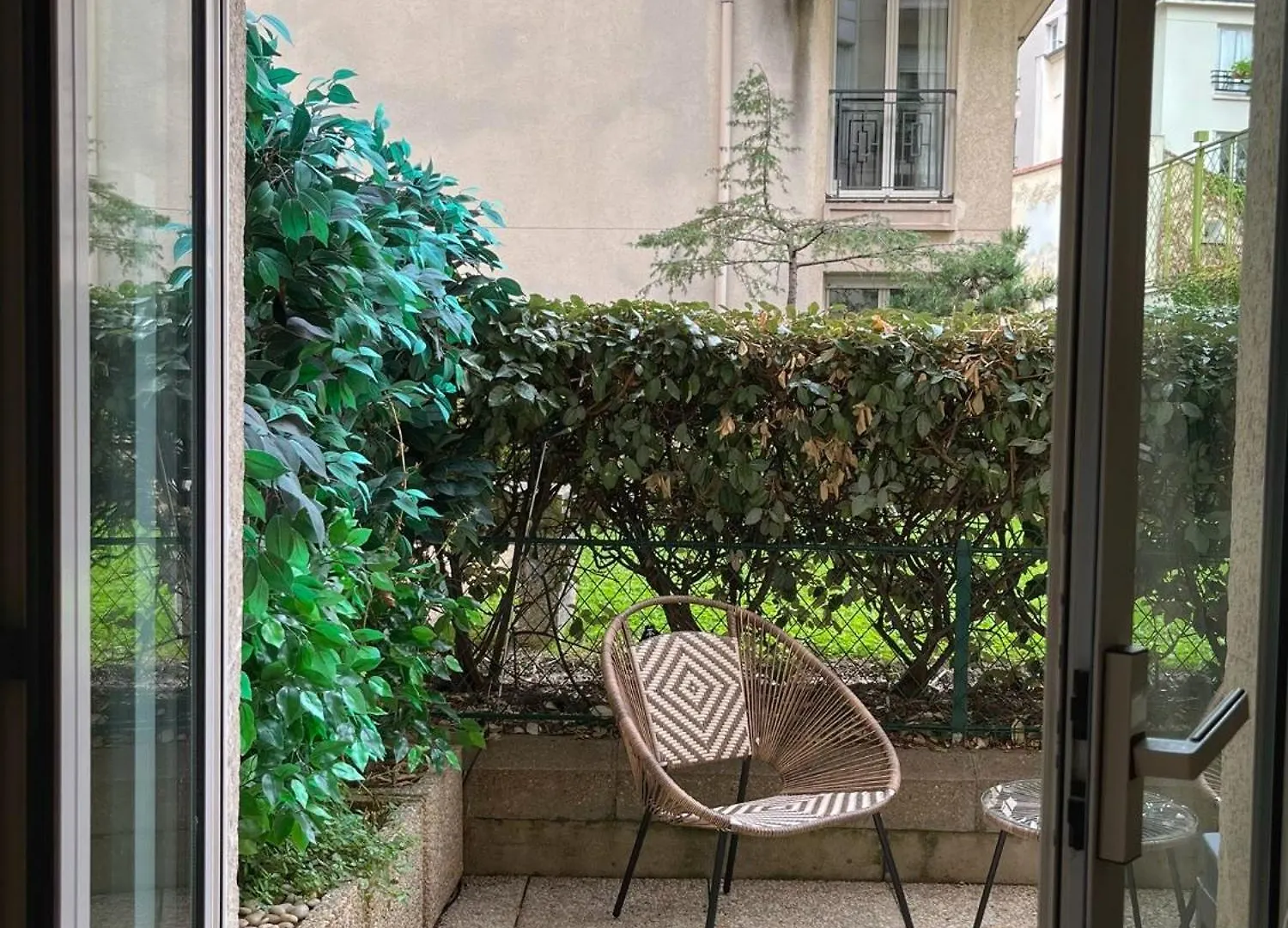 Paris Tour Eiffel Apartment