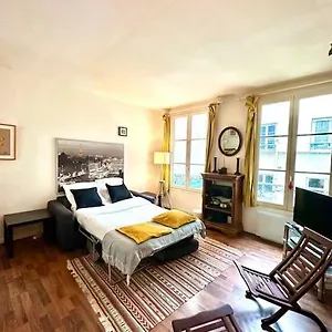 Apartment Cozy 1br In The Heart Of, Paris