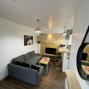 Apartment Agreable In Montmartre, Paris